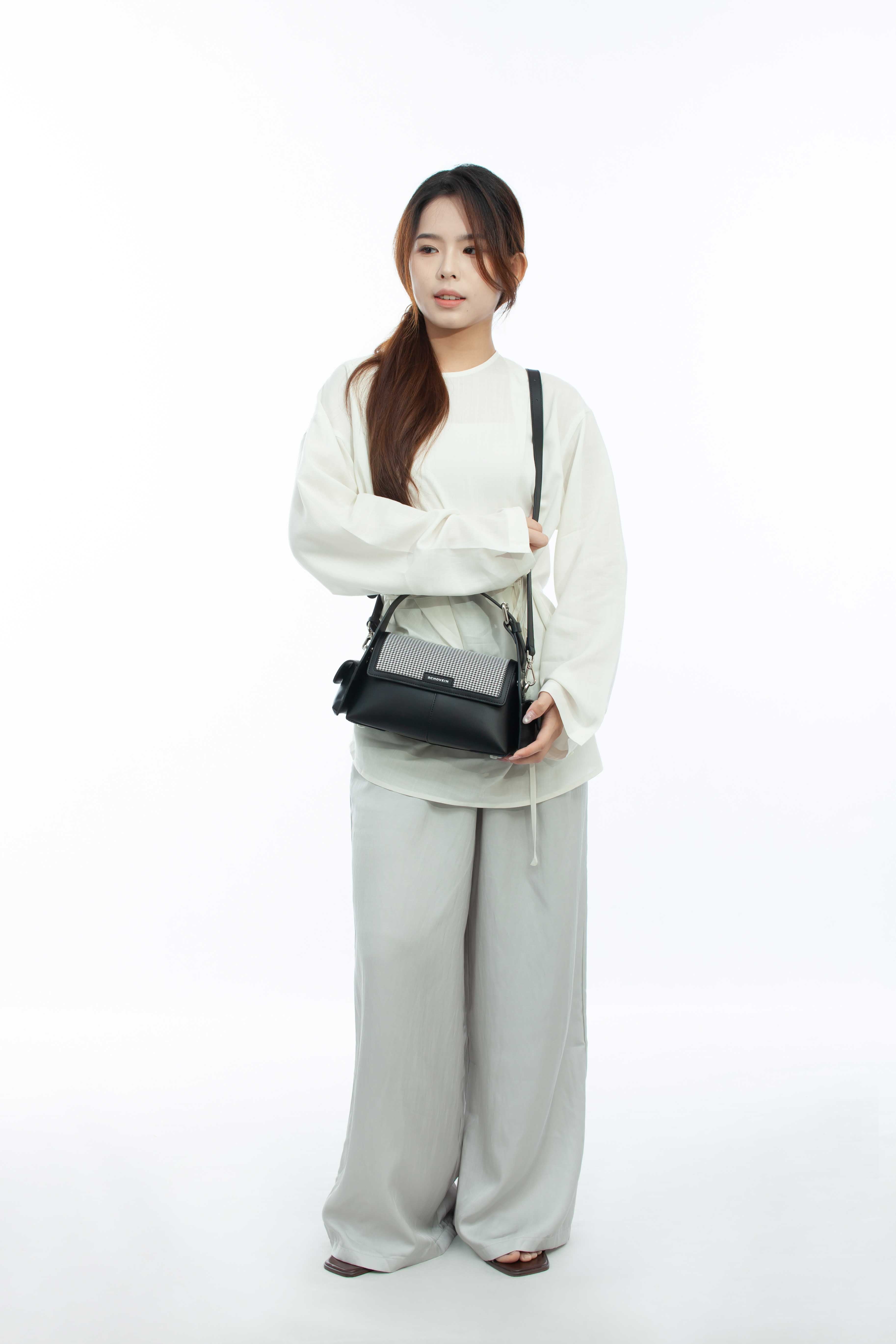 JUVIE-BLACK 1.0