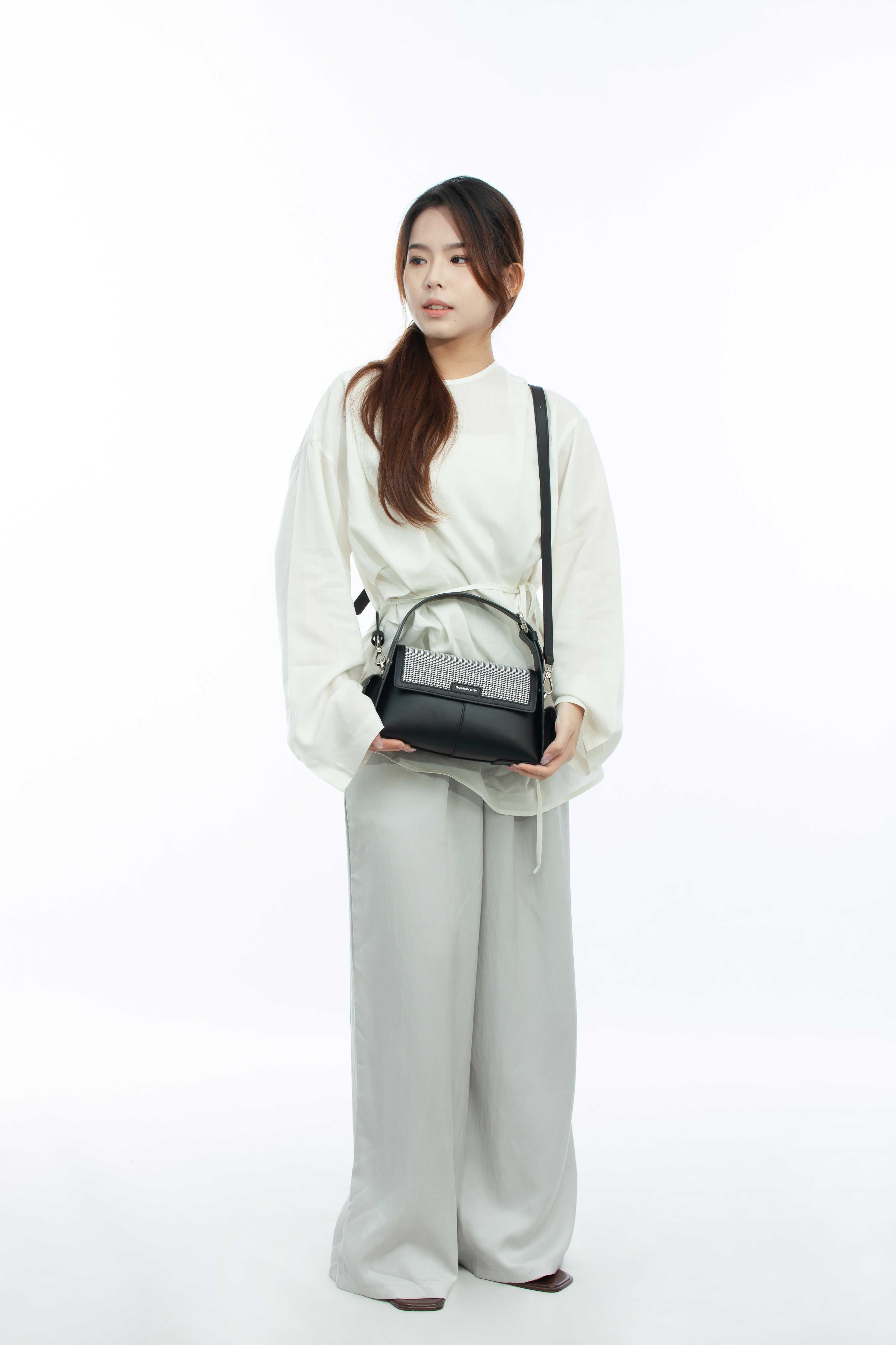 JUVIE-BLACK 1.0