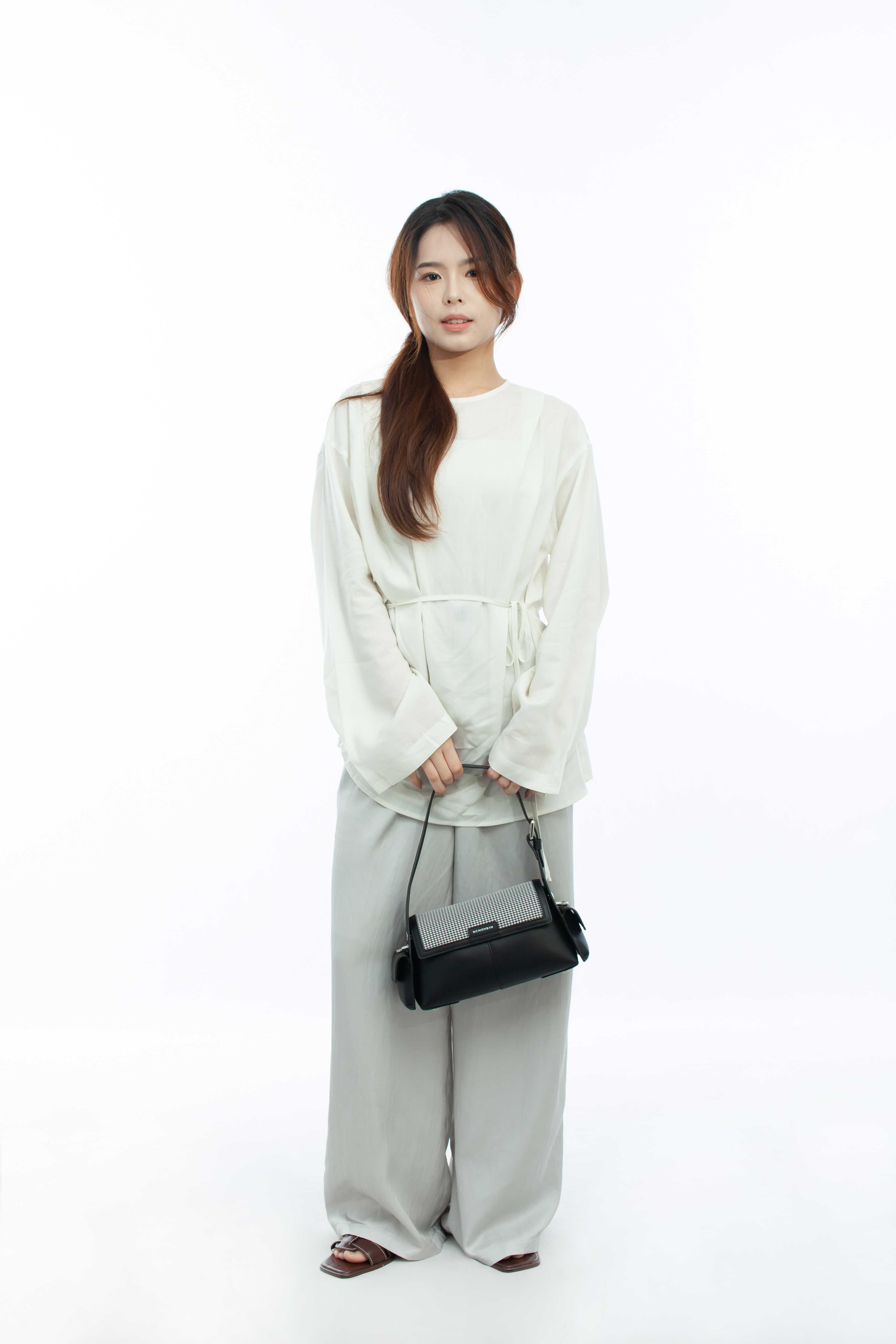 JUVIE-BLACK 1.0