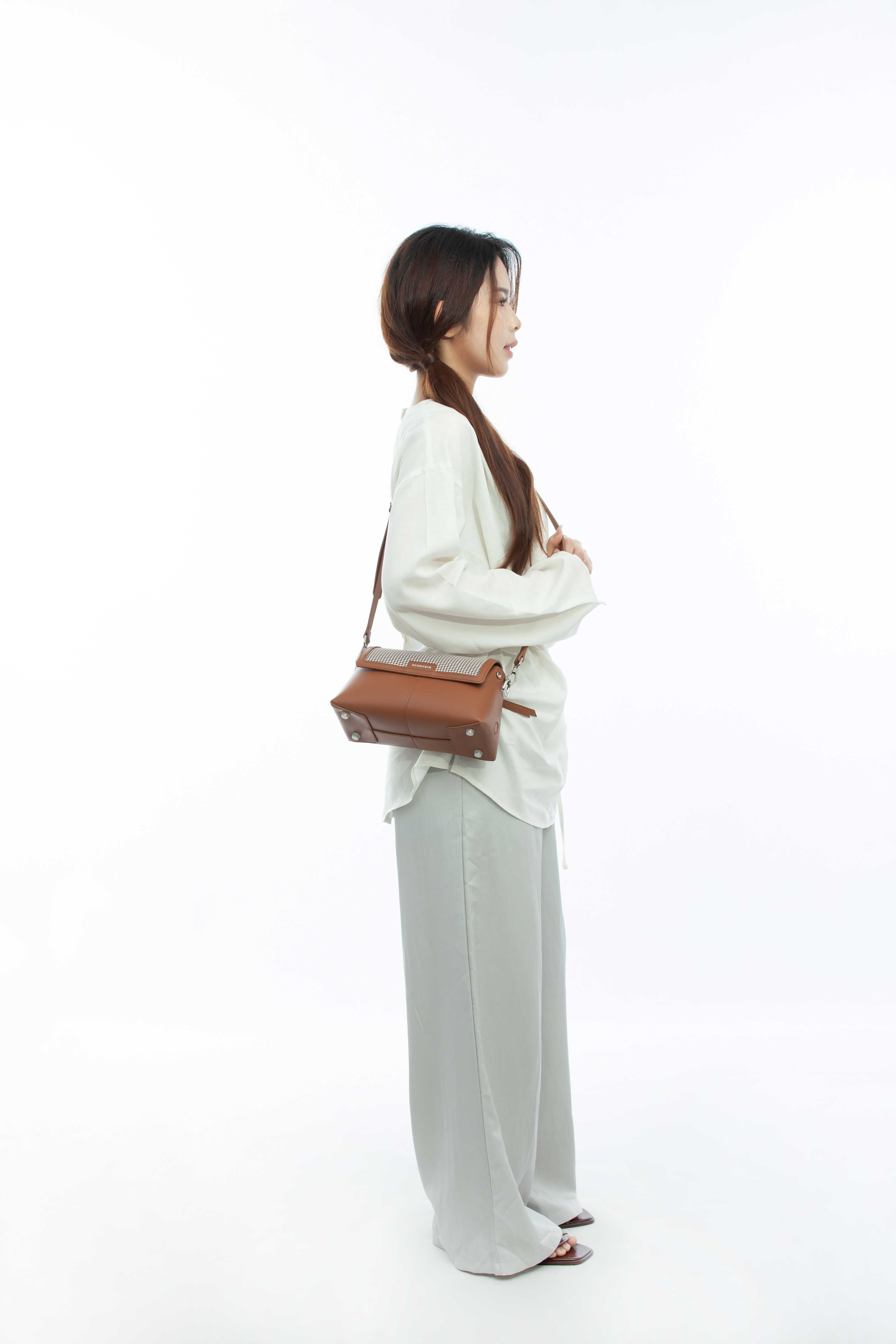 JUVIE-BROWN 1.0