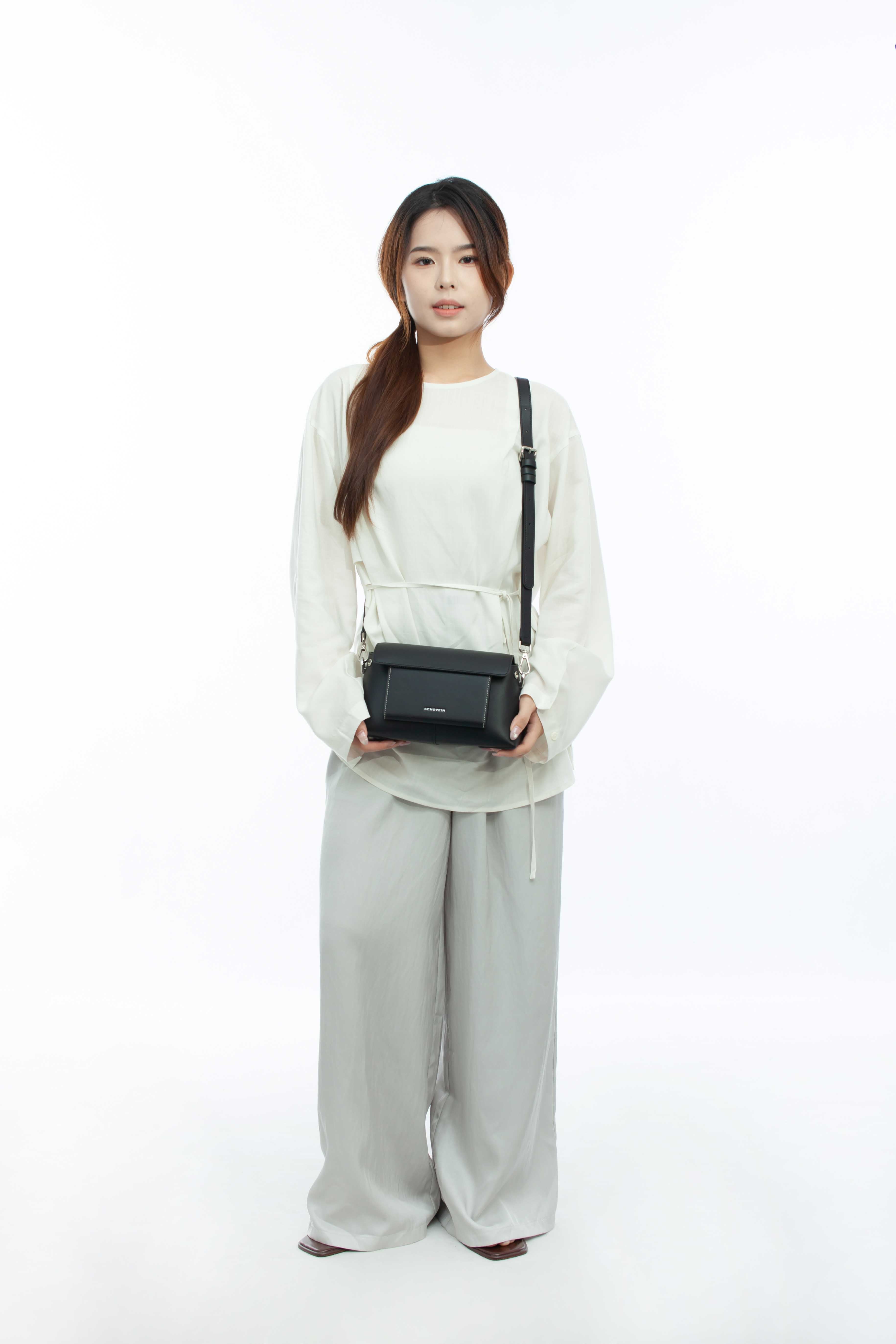 JUVIE-BLACK 1.0
