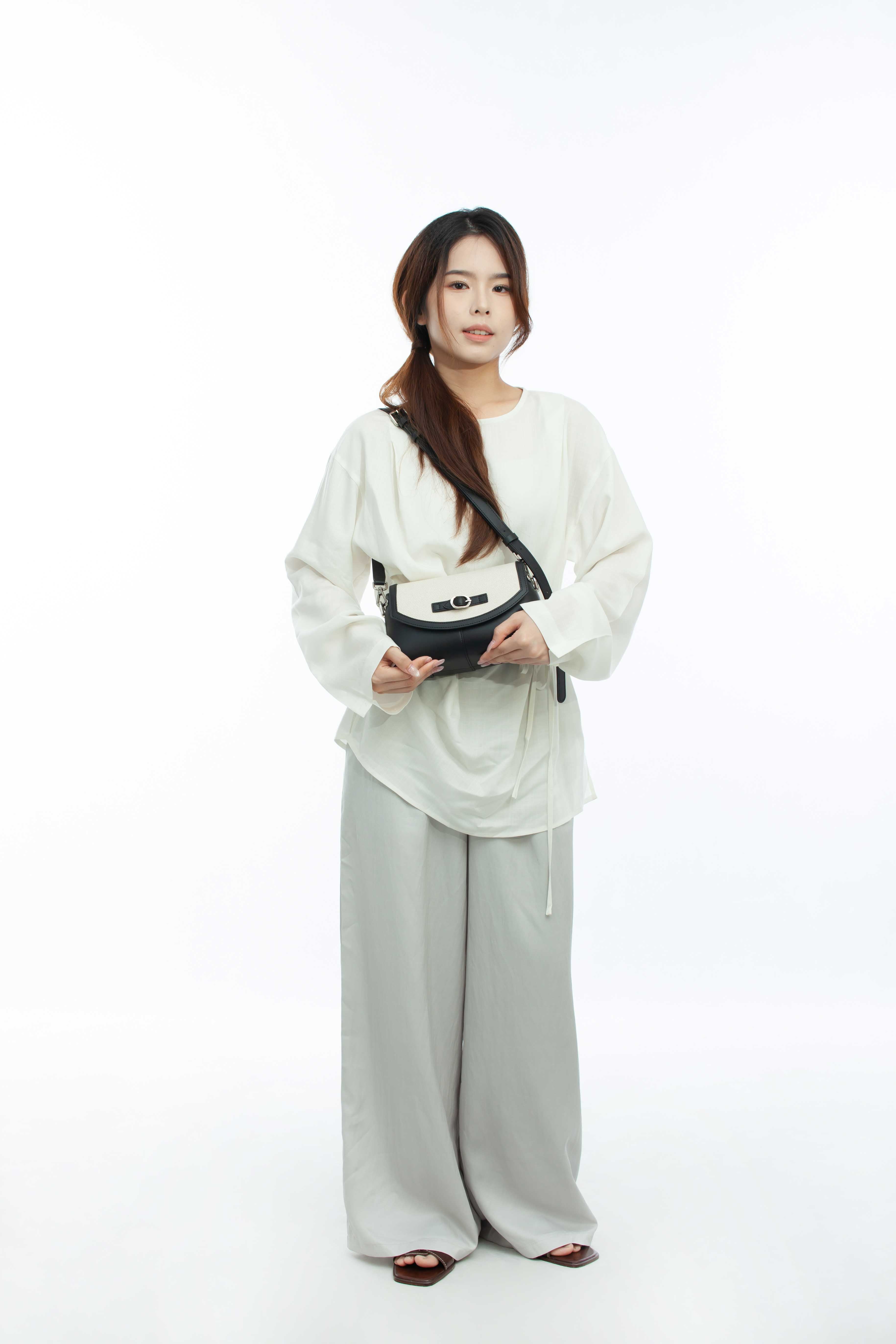 JUVIE-BLACK 1.0
