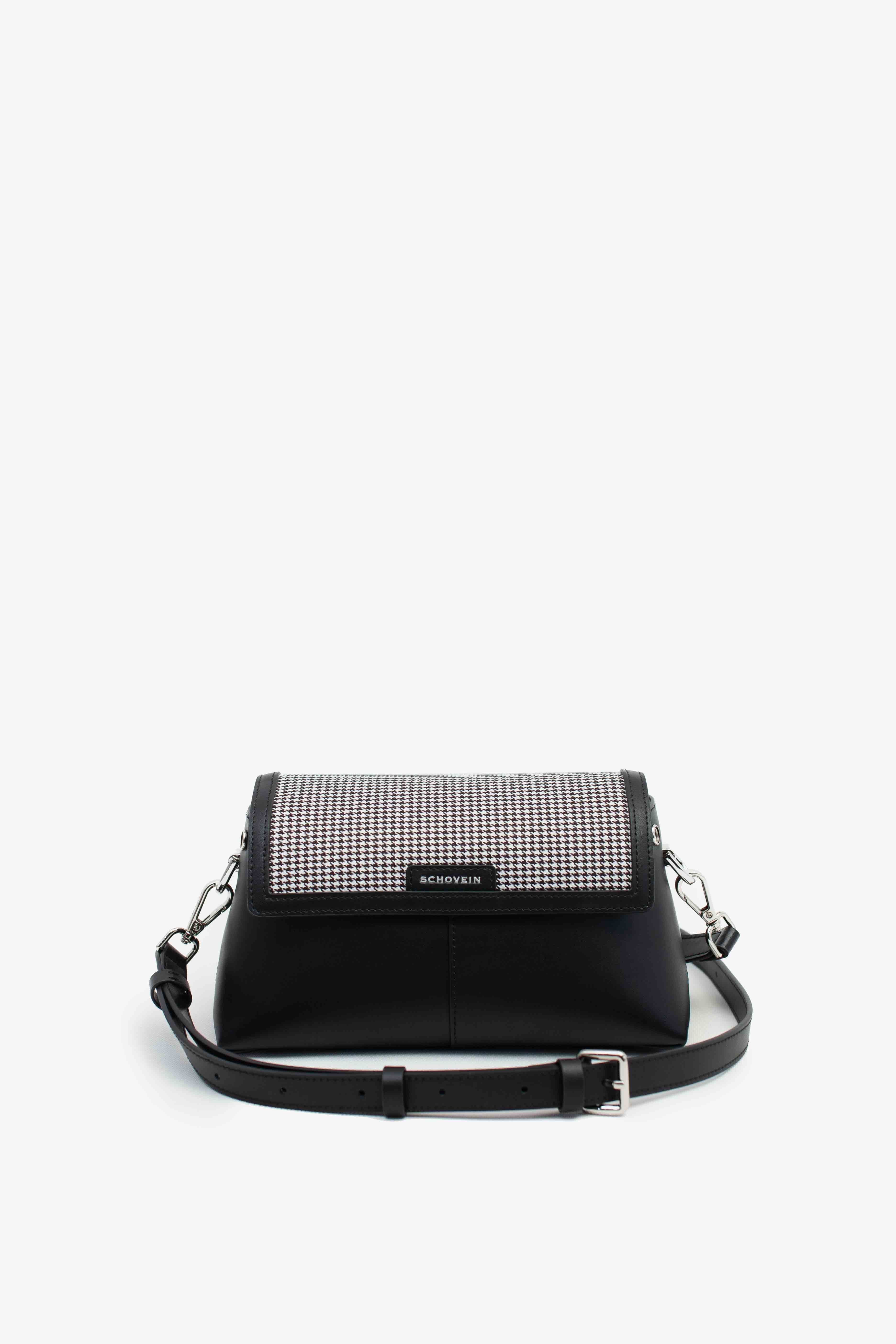 JUVIE-BLACK 1.0