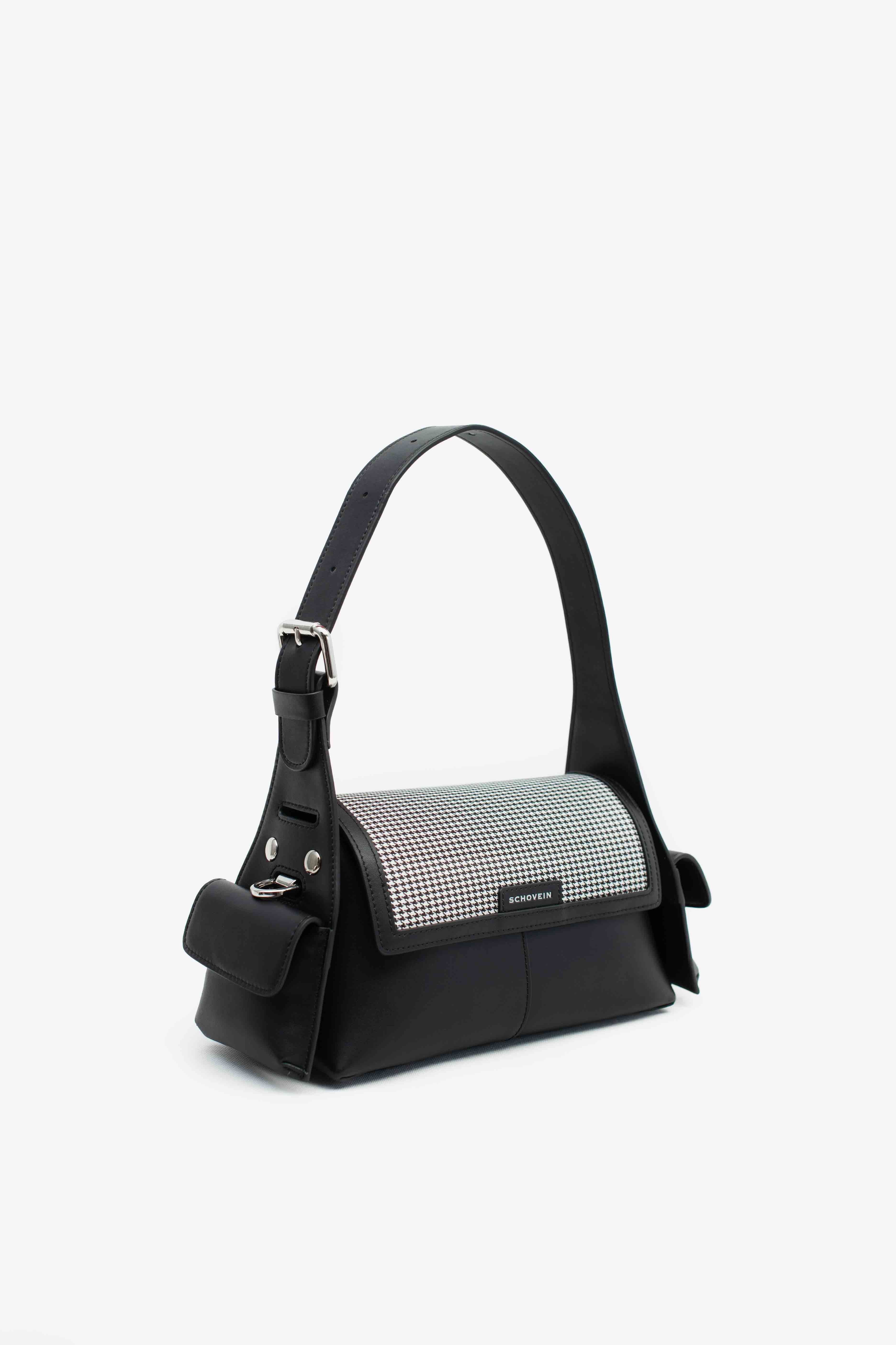 JUVIE-BLACK 1.0