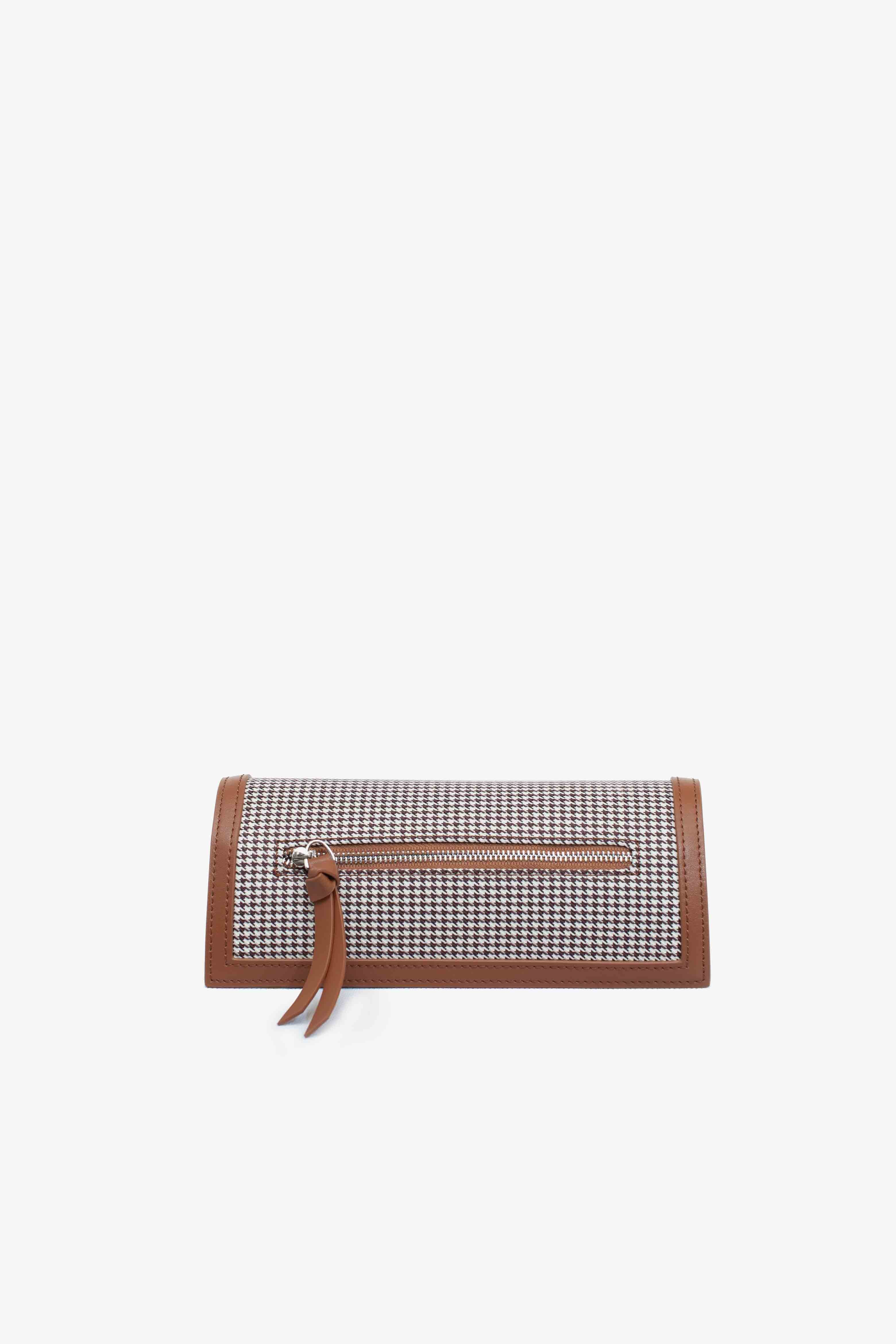 JUVIE-BROWN 1.0