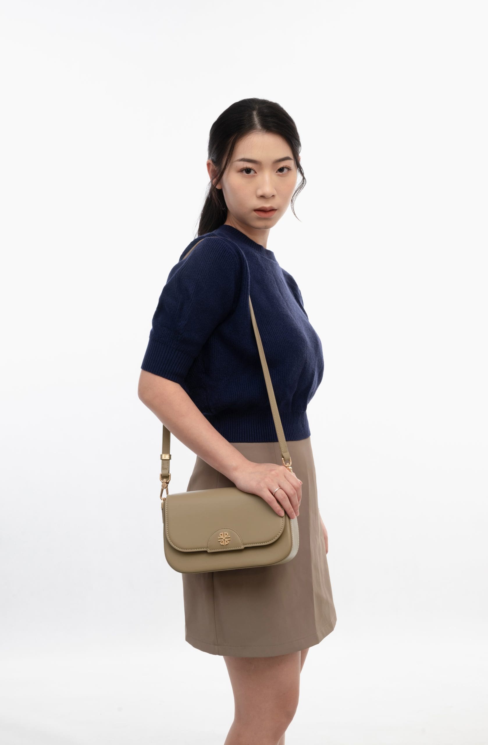 VARRIE-OAK GREY
