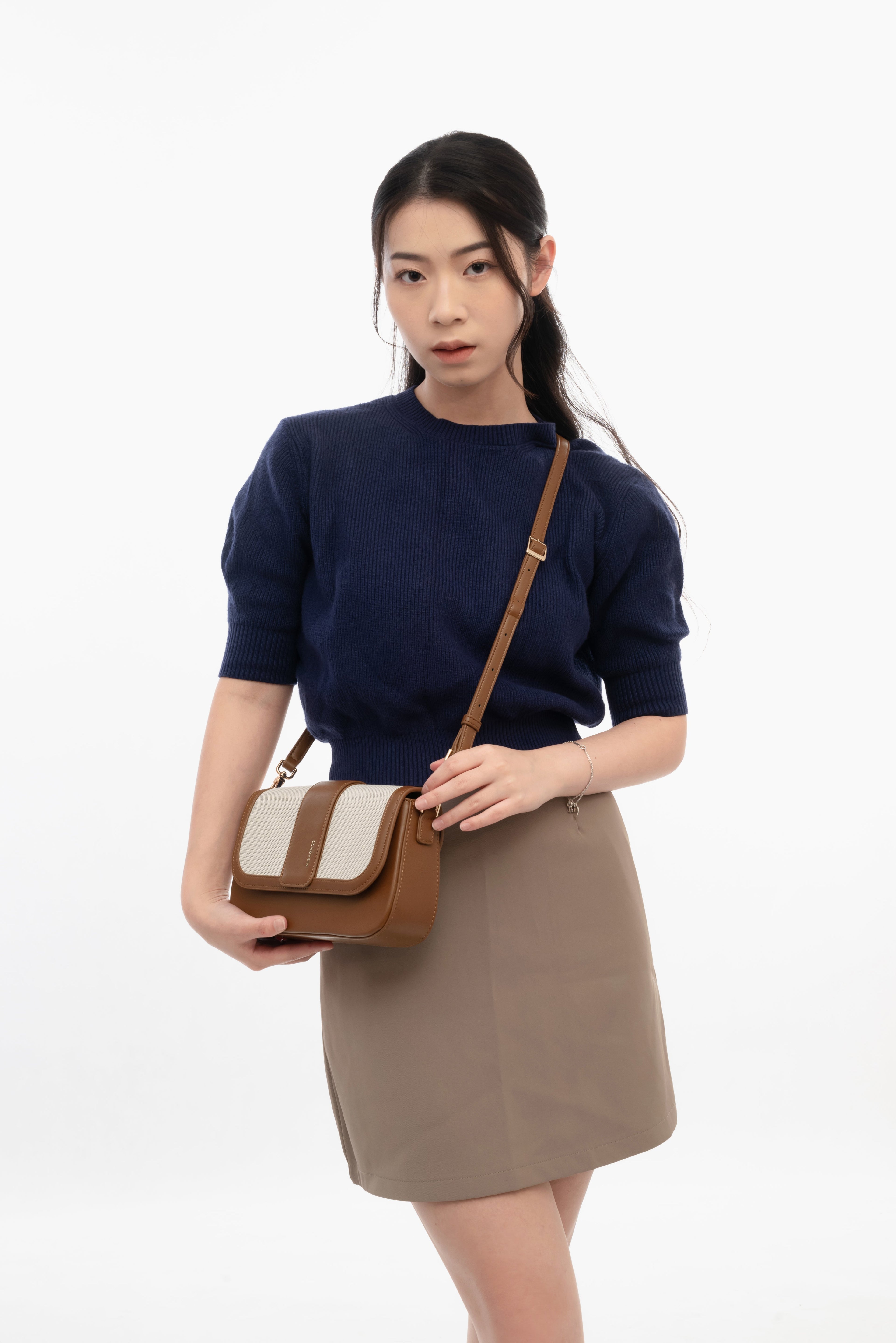 VARRIE CANNVA BROWN COVER